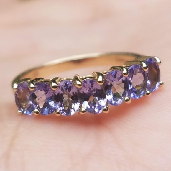 Jewelry - 14k Solid Yellow Gold Oval Tanzanite Band Ring